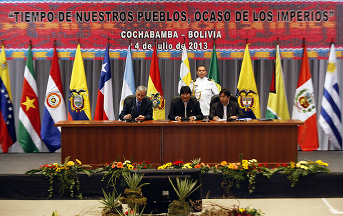 UNASUR meeting after Evo Morales’ plane was rerouted in Europe. Photo shared by Presidencia de la República de Ecuador on Flickr.