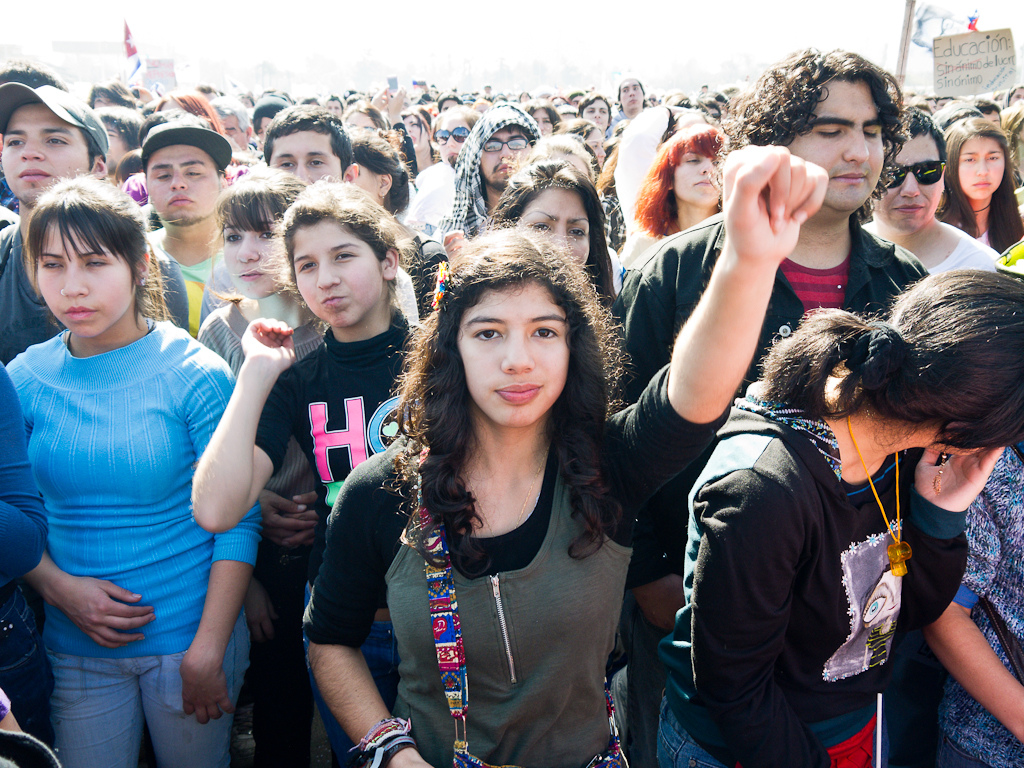 Chilean students protesting, 2011. Photo by Francisco Osorio on Flickr (CC BY 2.0)