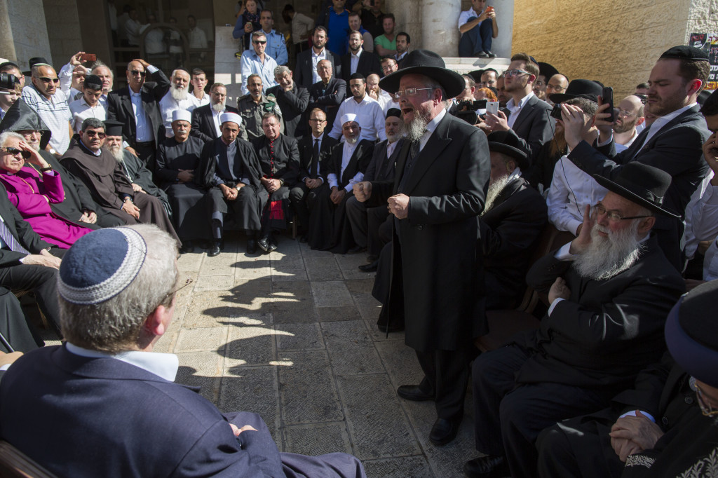 Clergy Plead For Interfaith Tolerance In Jerusalem. Image Source: http://bit.ly/1vssYVm