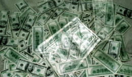 [Featured Image] Devaluing the Chinese Yuan